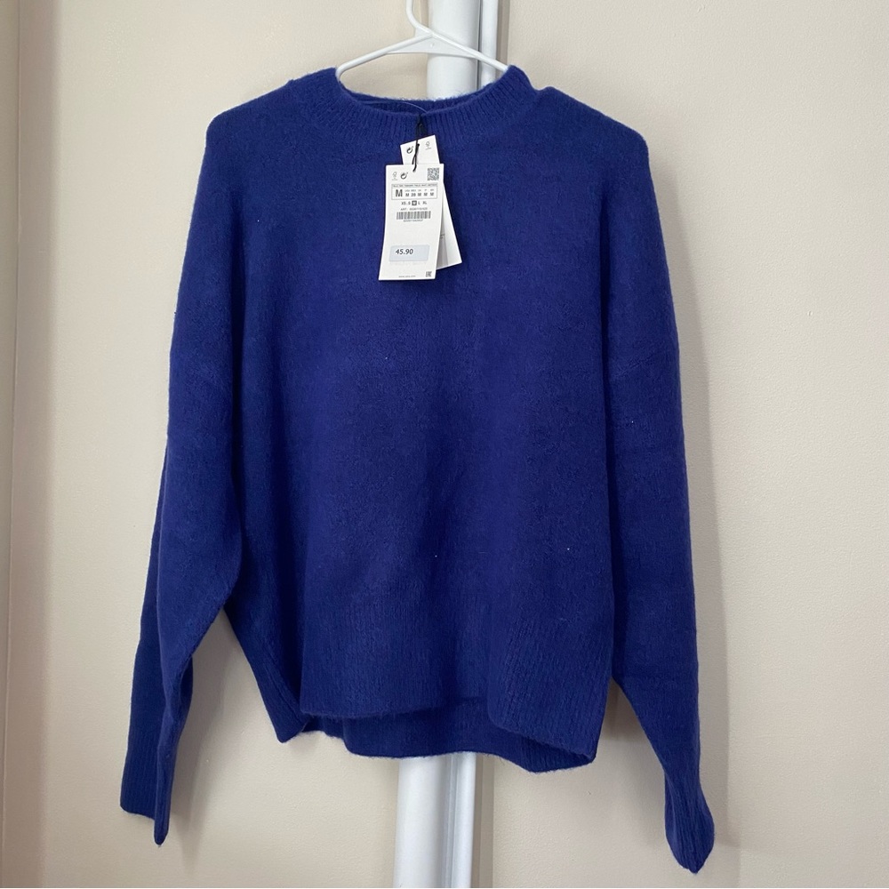 Zara purple sweatshirt size M